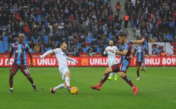 Trabzonspor Ikinci Yarıda Düşüşe Geçti!