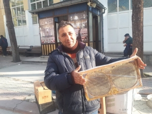 25 Senedir Bal Ve Pekmez Üretiyor