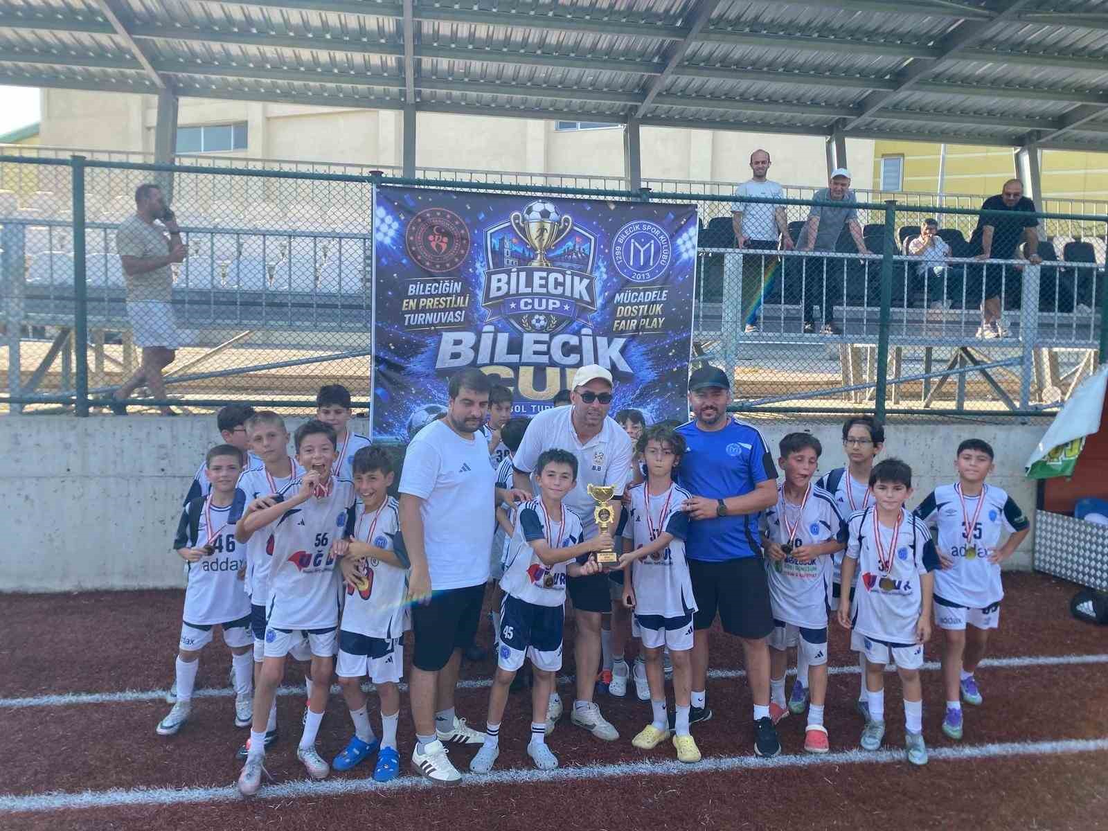 bilecik-cup-u12-turnuvasinin-sampiyonu-balkan-termik-spor-kulubu-oldu