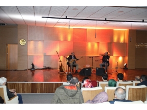 Ziya Taşkent Salonunda Söyleşi-dinleti Programı Gerçekleşti