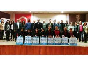 Tuşba’da “Fikirler Konuşuyor” Münazara Yarışması