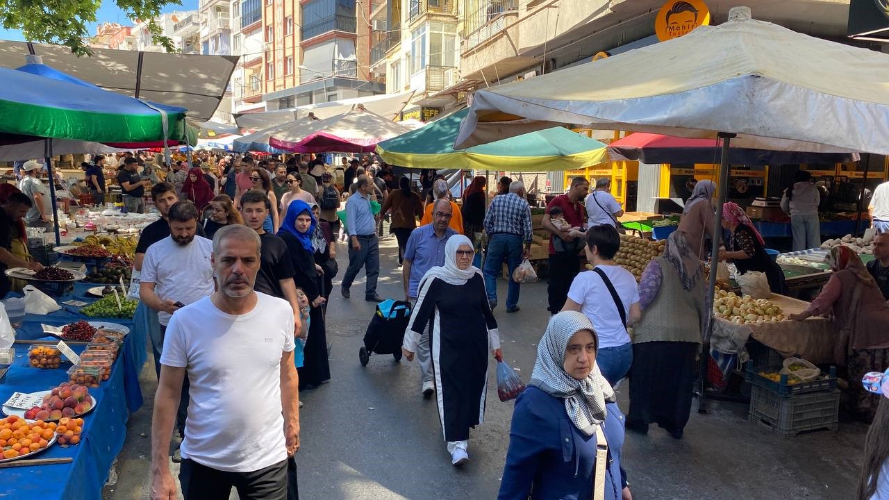 tarihi-sali-pazari-nda-bayram-bereketi