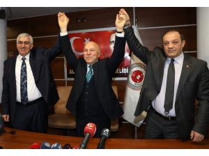 Sekmen: “Çalışacağız, Koşacağız Ve Yeni Bir Demokrasi Destanı Yazacağız”