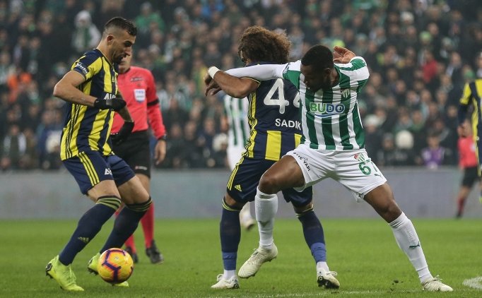 Bursaspor'da Başakşehir Maçı Öncesi Sakho Sevinici