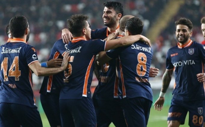 "penaltı Yok, Abdullah Avcı Çok Büyük Hoca"