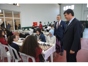 Okul Sporları Satranç Turnuvası Başladı