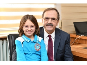 Zihni Şahin’den Uluslararası Vizyon