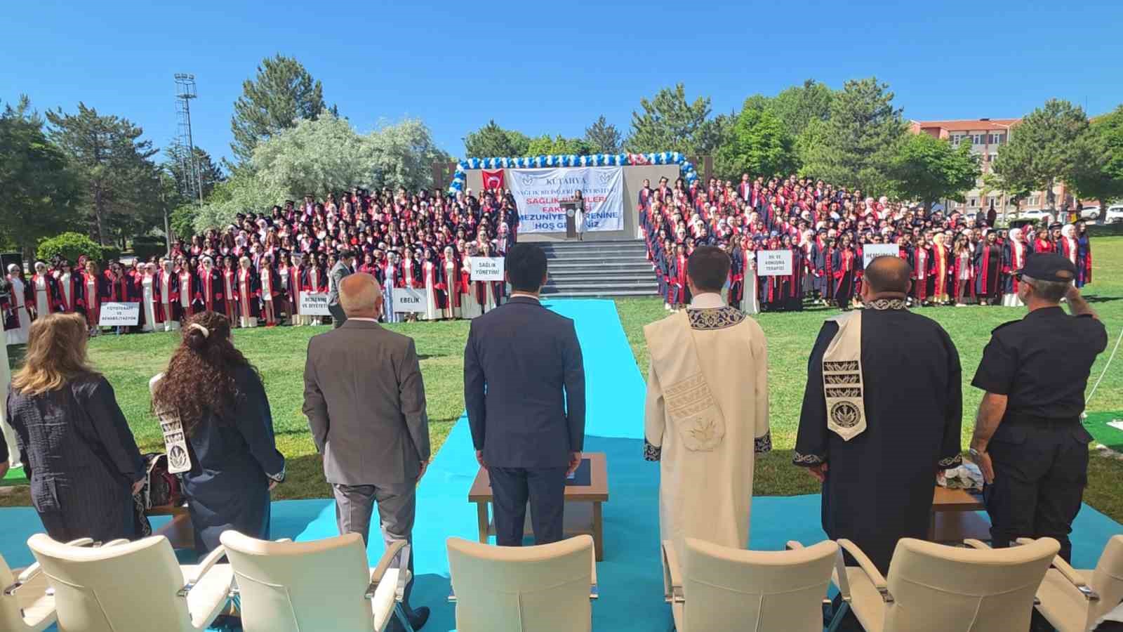 kutahya-dan-saglik-ordusuna-541-yeni-mezun