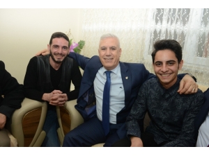 Bozbey’den İnegöl’de Sürpriz Ev Ziyareti