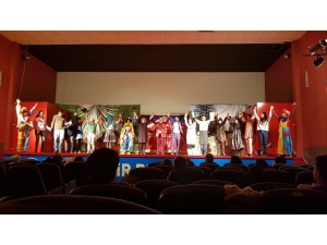 Alaşehir Belediyesi 5 Bin Vatandaşa Ücretsiz Tiyatro Keyfi Yaşattı