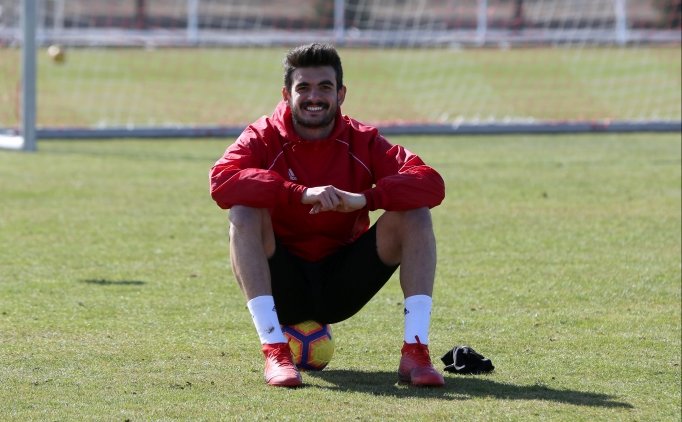 Fatih Aksoy: "beşiktaş'a Dönüp Şampiyonluk Yaşamak Istiyorum"