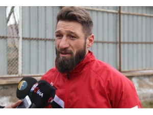 Elazığspor’un Kaptanı Kampı Terk Etti