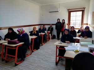 Başiskele’de Okuma-yazma Bilmeyen Kalmıyor