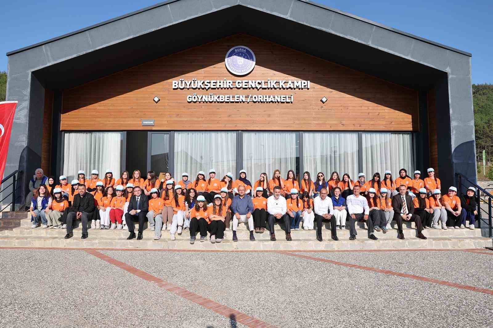 bursa-da-genclik-kampi-basladi