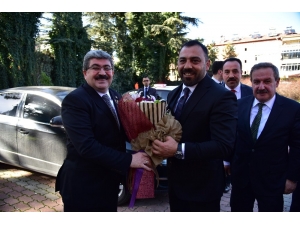 Bakan Yardımcısı Yerlikaya, Başkan Can’ı Makamında Ziyaret Etti