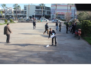 Belediye Başkan Adayı Adaylık Parasını Yatıramayınca Gözyaşlarına Boğuldu