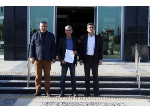 Finike’de Cumhur İttifakı Meclis Listesini Teslim Etti