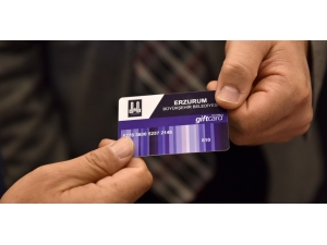 Büyükşehir’den İhtiyaç Sahibi 2 Bin 200 Aileye Gıda Kartı