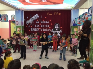 Anaokulu Öğrencileri Barış Manço’yu Andı