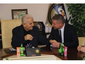 Çınar’dan Özdemir’e Övgü