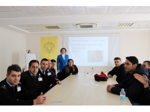 Dü’de Diksiyon Ve Etkili Konuşma Semineri