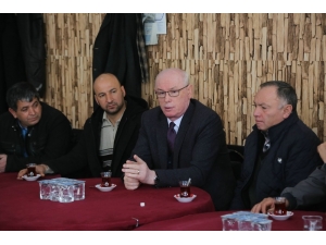 Kazım Kurt Vatandaşlarla Buluşarak Sıkıntılarını Dinledi