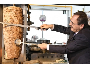 Başkan Zihni Şahin: “Esnafın Sorunlarını Çözeceğiz"