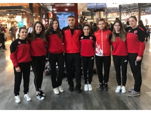 Grand Slam’a Katılacak Kadın Milli Judokalar Düsseldorf’a Gitti