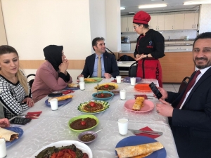 Ak Parti Avcılar Belediye Başkan Adayı Ulusoy’dan İsmek Kursiyerlerine Ziyaret