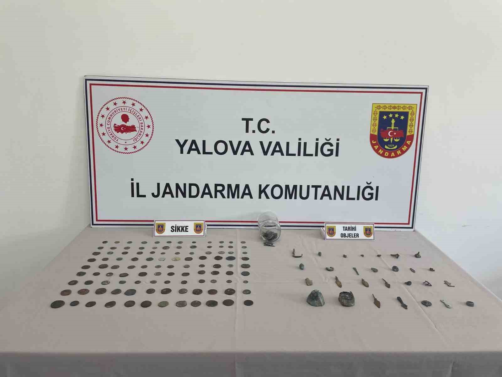 yalova-da-tarihi-eser-operasyonu-256-parca-ele-gecirildi