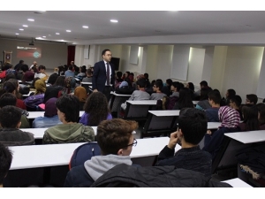 Öğrencilere Başsavcılıktan ‘Hukuk Ve Adalet’ Dersi Verildi