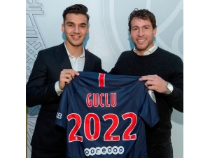 Paris Saint-germain, Metehan Güçlü İle Profesyonel Sözleşme İmzladı