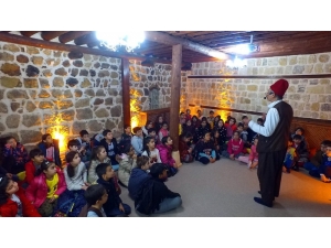 Kahramanmaraş’ta Öğrenciler Tarihi Yerinde Öğreniyor