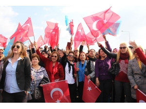 Başkan Kocamaz, Mersin’de Meşalelerle Karşılandı