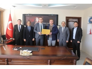 Başarılı Sporcu Ödüllendirildi