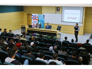 Kamuda Kariyer Başlıklı Konferans Saü’de Düzenlendi