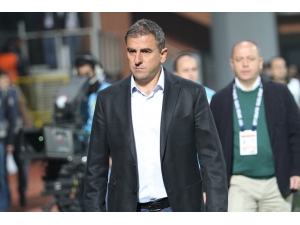 Hamza Hamzaoğlu: "Akhisarspor İle Görüştüm"