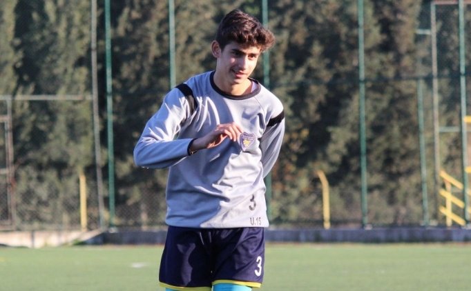 Fenerbahçe Altyapıya Takviyeye Devam Ediyor...