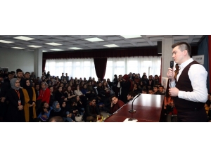 Gaün’de ’Kariyer Ve Yetenek Yönetimi” Semineri