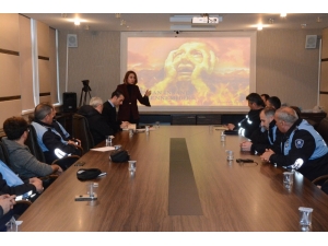 Kartepeli Zabıtalara Kriz Yönetimi Semineri Verildi