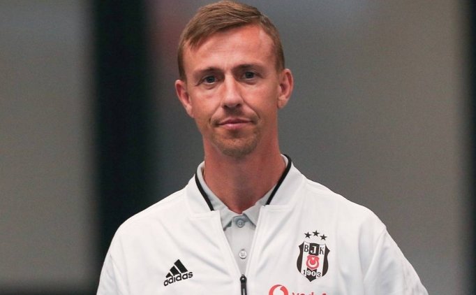 "guti, Real Madrid'in Hocası Olabilir"