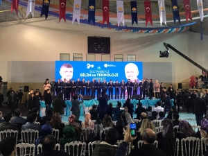 Binali Yıldırım’dan Kendisi İçin ‘Caps’ Yapanlara Teşekkür