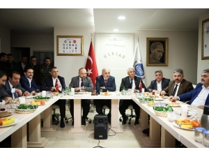 İsmet Yıldırım: “Chp’li Adaylar Bile Gönül Belediyeciliği Meselesini Ondan Aldılar”