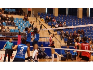 Vesten Venus Sultanlar Ligi: Aydın Büyükşehir Belediyespor: 3 - Halkbank: 0