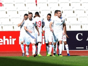 Spor Toto Süper Lig: Dg Sivasspor: 0 - Antalyaspor: 2 (İlk Yarı)