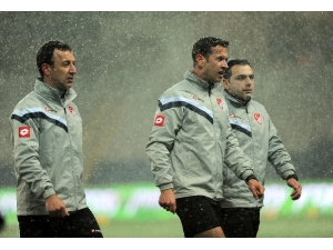 Medipol Başakşehir - Bursaspor Maçına Kar Engeli