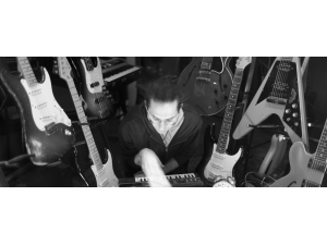 Murat Kılıkçıer’in Müzik Projesi In Hoodies’in Yeni Albümü Yayında