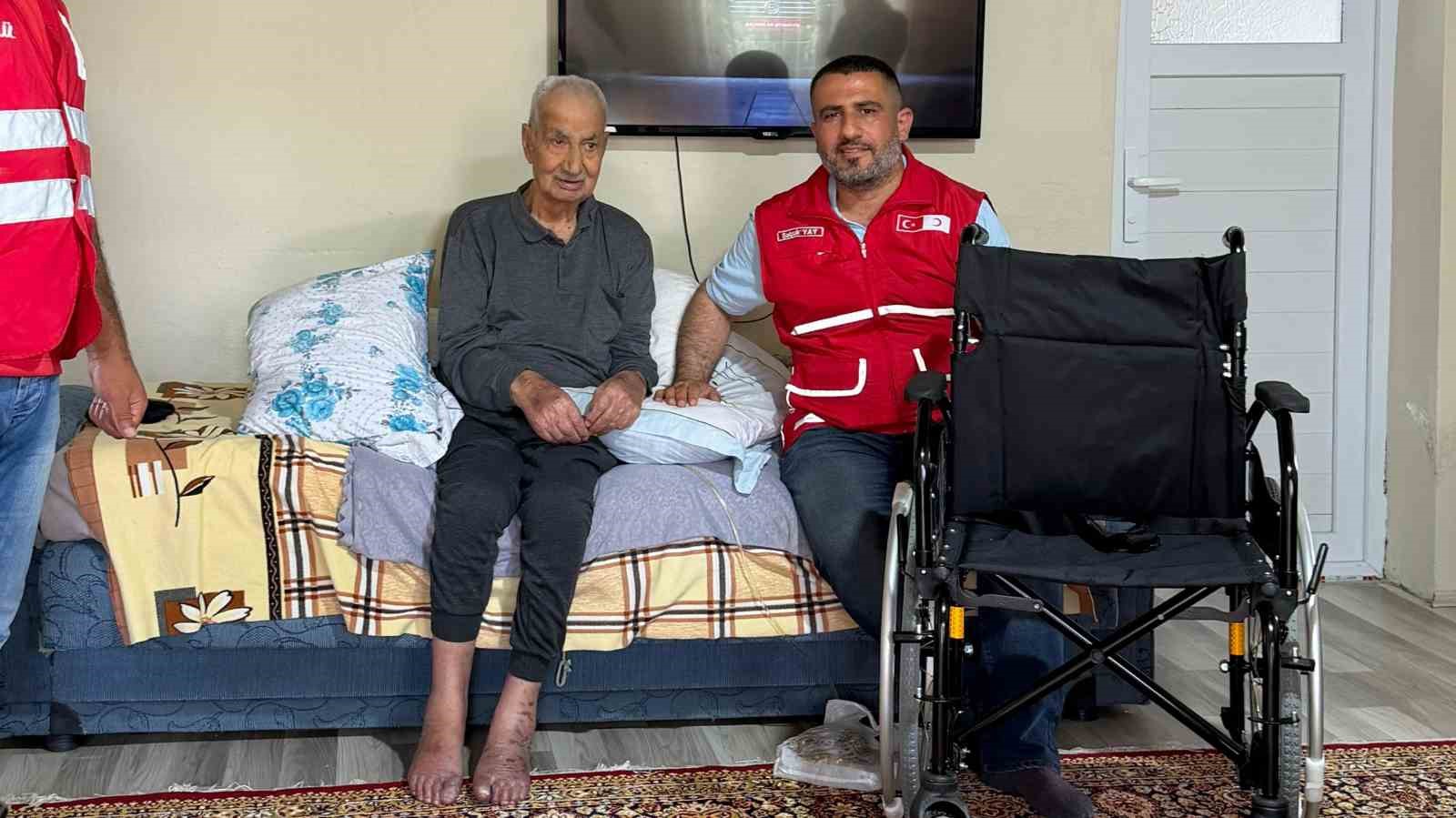 muradiye-kizilay-i-engelleri-kaldirmaya-devam-ediyor