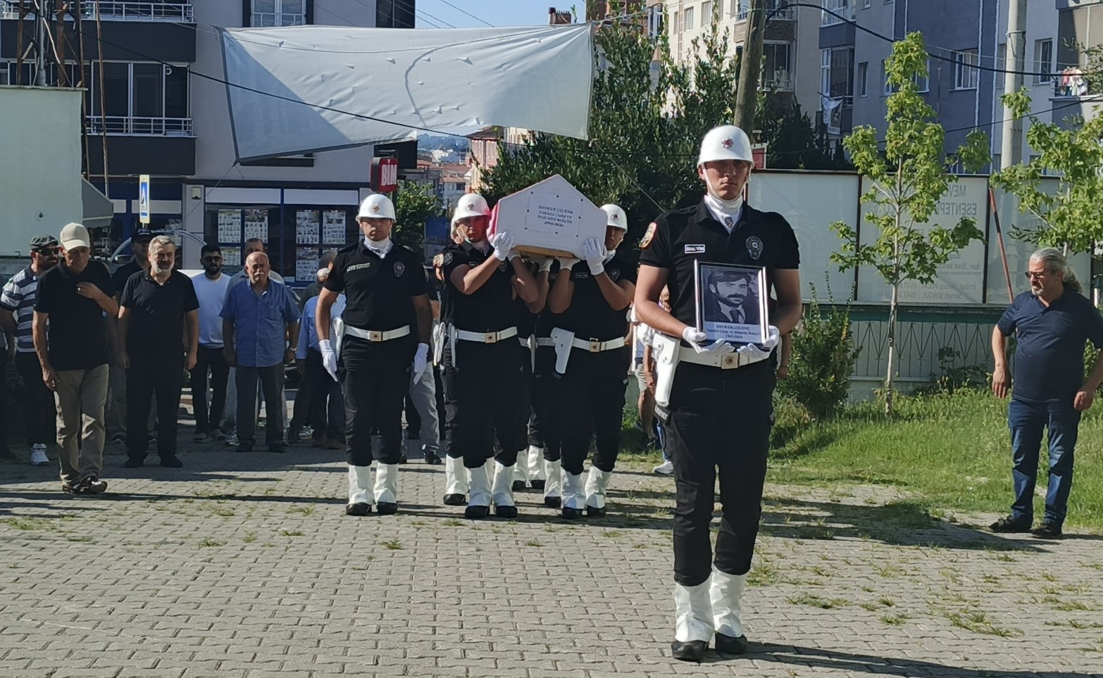 emekli-bekciye-son-gorev