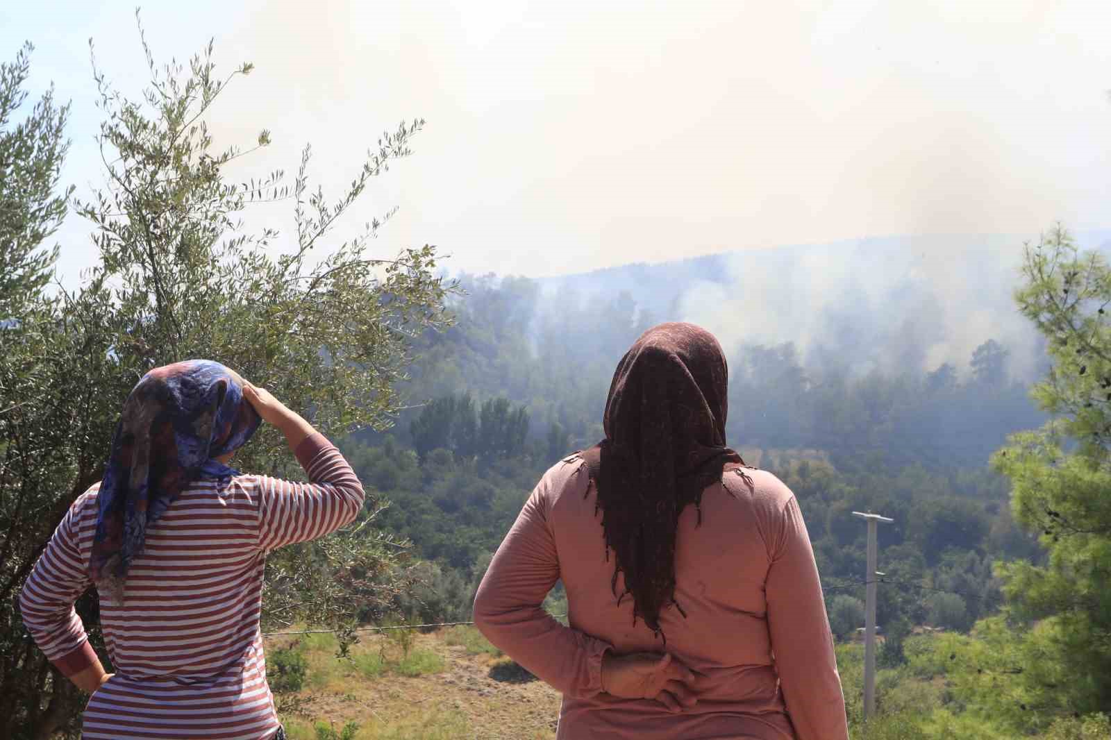 antalya-da-yanginin-21-saatinde-vatandasin-tedirgin-bekleyisi-suruyor